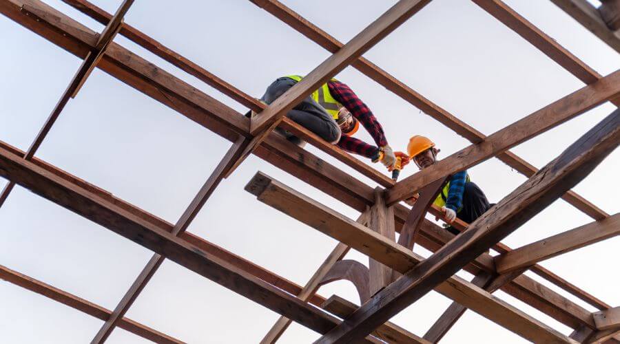 Professional residential roofers in Vista, CA